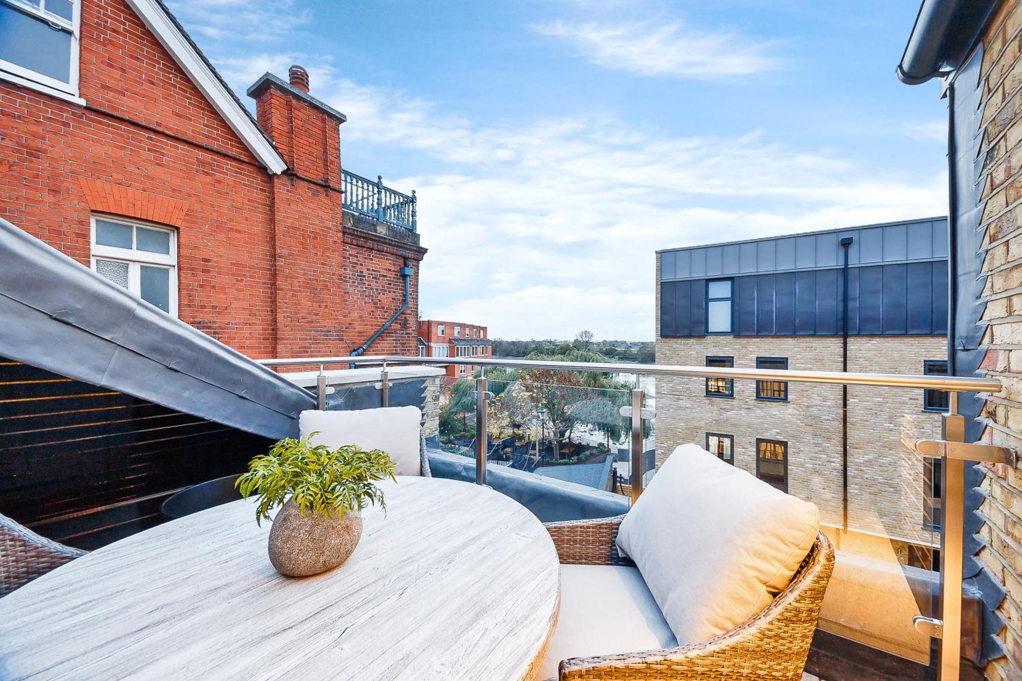 Palace Wharf Apartments ロンドン エクステリア 写真