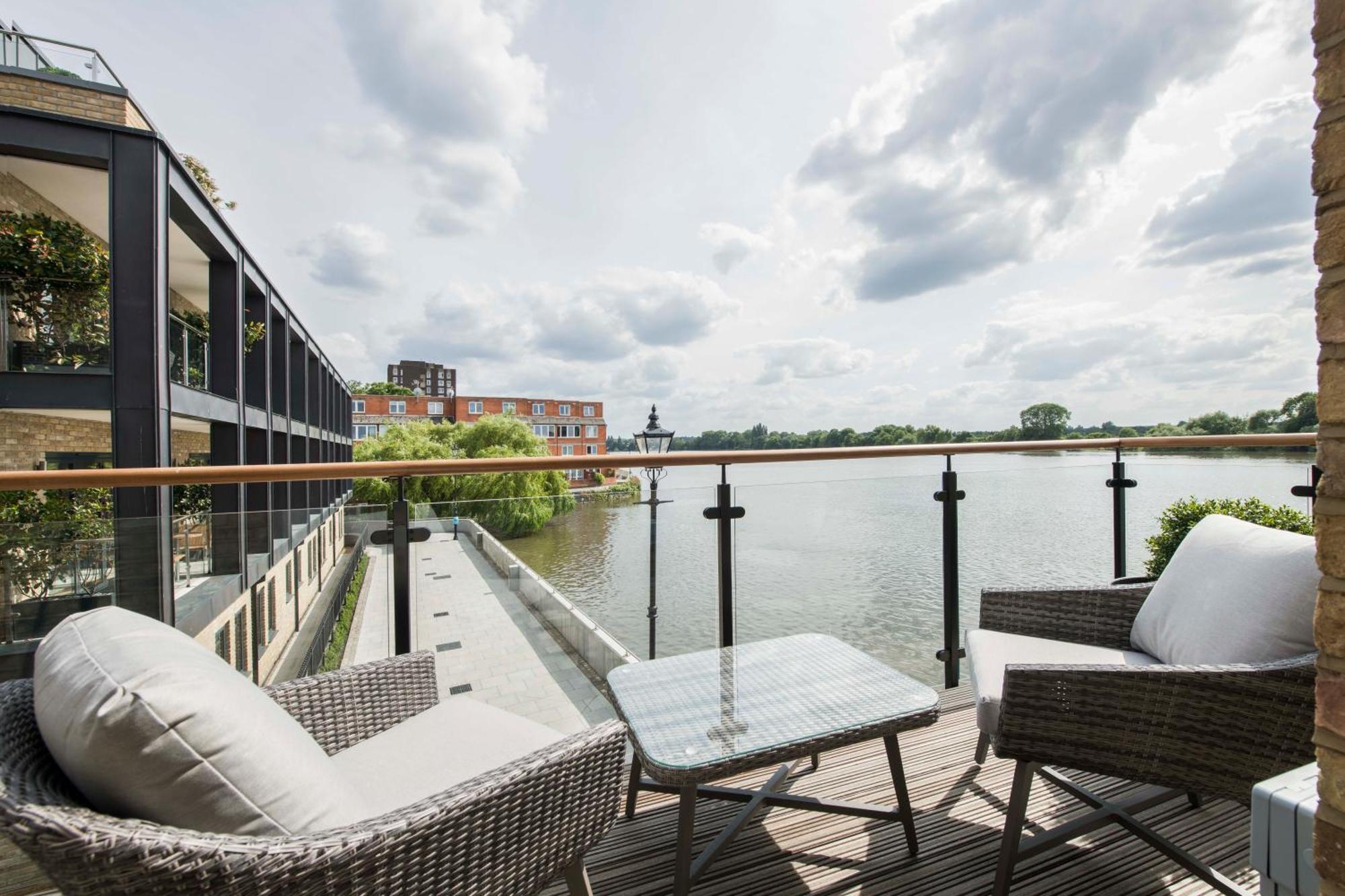Palace Wharf Apartments ロンドン エクステリア 写真